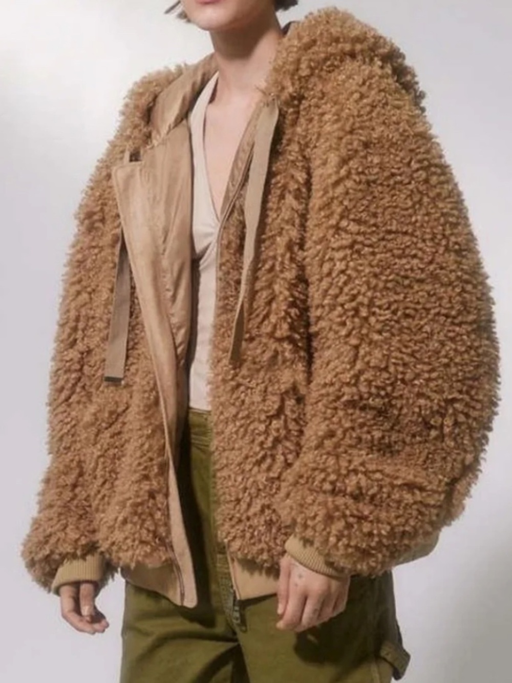 UO FUZZY SHAGGY OVERSIZED HOODED ZIP-UP TEDDY CASEY COAT